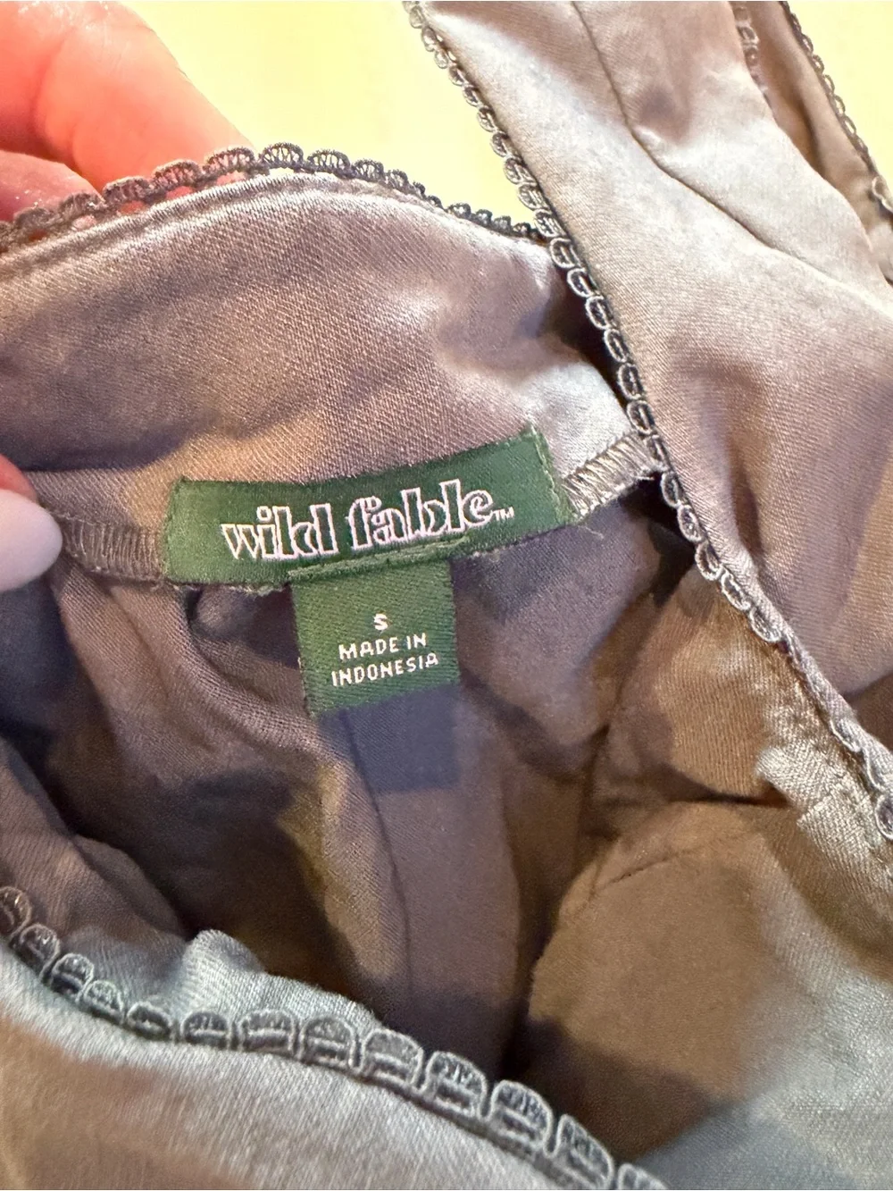 Wild Fable Gray Cap Sleeve Scoopneck Top
Size small - Picture 6 of 6